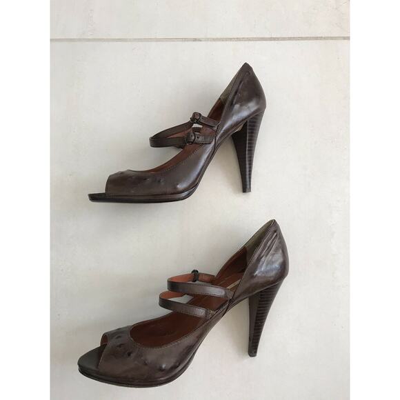 Max Studio Xpand Leather Peep Toe Heels - Picture 8 of 12